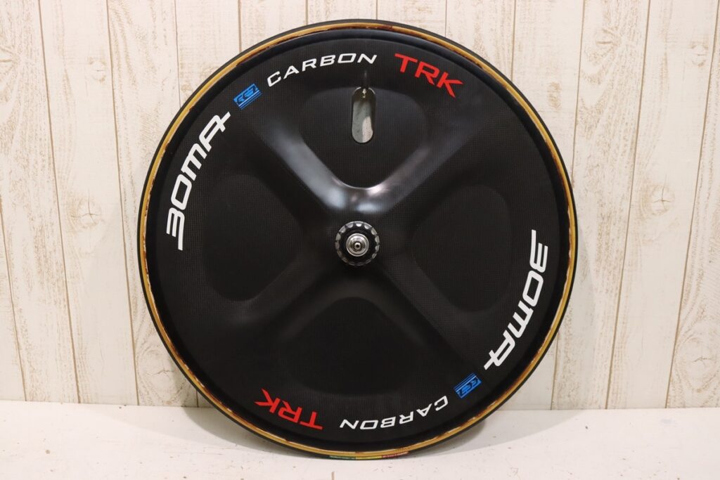 BOMA（ボーマ）｜CARBON TRK ディスクリアホイール｜美品｜買取金額 45,000円