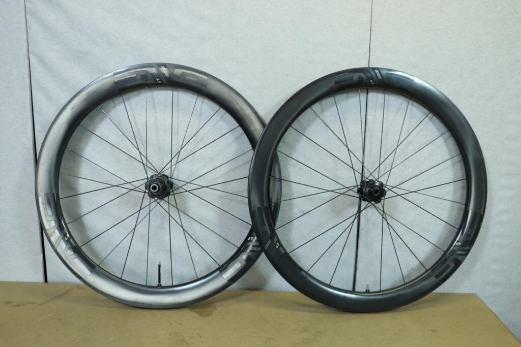 ENVE（エンヴィ）｜SES 4.5 DISC ENVE alloy hub｜良品｜買取金額 135,000円