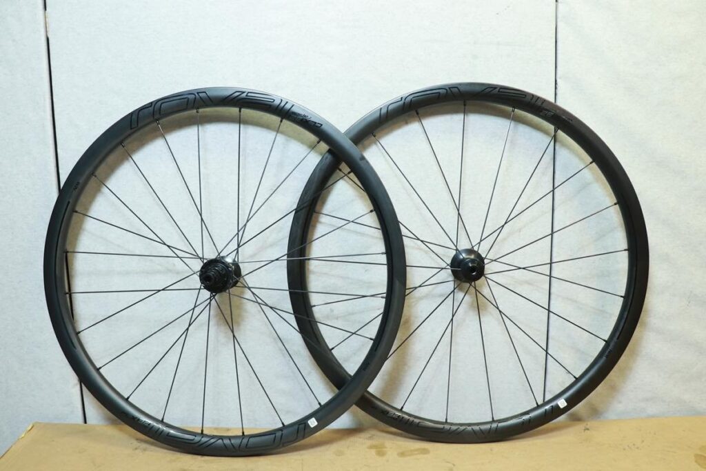 RAPIDE CLX32 DISC XDR カーボンホイール
