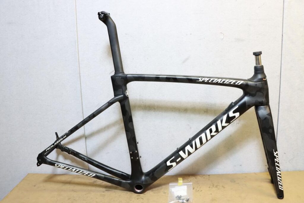 SPECIALIZED（スペシャライズド）｜S-WORKS ROUBAIX TEAM カーボンフレーム｜美品｜買取金額 225,000円