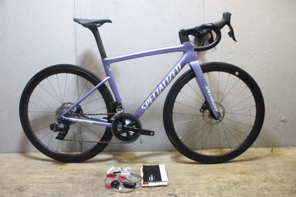 TARMAC SL8 EXPERT フルカーボン SRAM RIVAL e-tap AXS 2X12S