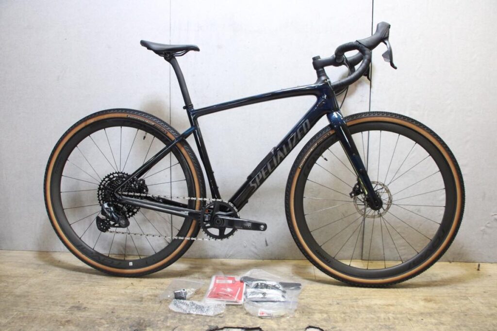 DIVERGE EXPERT CARBON フルカーボン SRAM RIVAL e-tap AXS MIX 1X12S