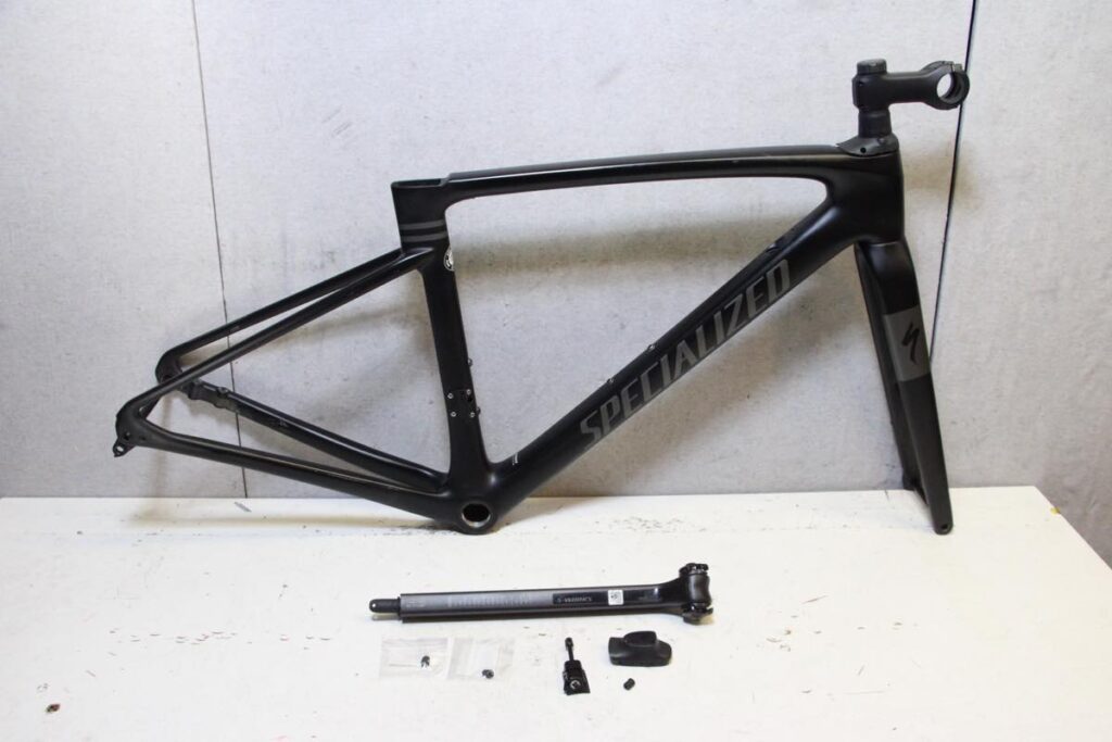 SPECIALIZED（スペシャライズド）｜ROUBAIX Expert カーボンフレーム Satin Black/Charcoal 2020年 49size｜中古｜買取金額 50,000円