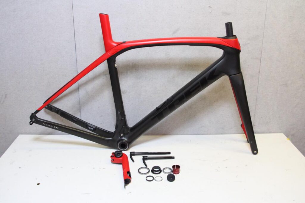 TREK（トレック）｜DOMANE SLR project one カーボンフレーム OCLV700 2023年 54size｜中古｜買取金額 105,000円
