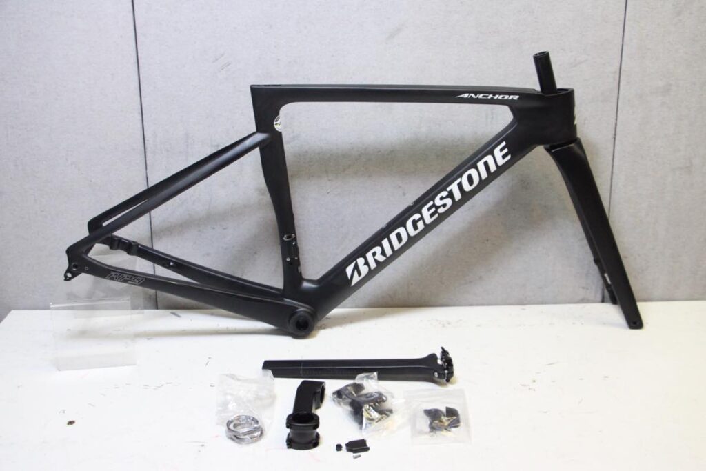 ANCHOR（アンカー）｜BRIDGESTONE（ブリヂストン） RP9 レーシングブラック カーボンフレーム 2021年 440size｜美品｜買取金額 190,000円