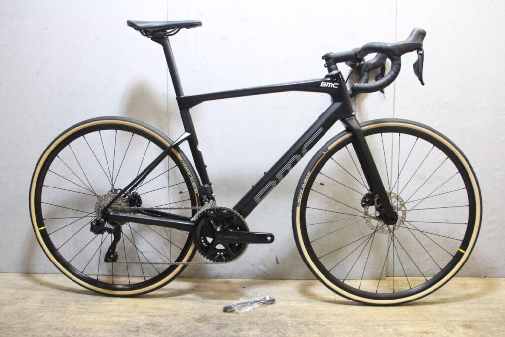 BMC（ビーエムシー）｜Roadmachine five フルカーボン SHIMANO 105 R7170 Di2 2X12S サイズ54 2023年モデル｜超美品｜買取金額 217,000円