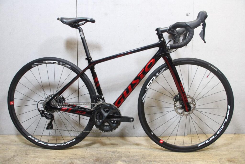 RCR Team Sports Disc フルカーボン SHIMANO 105 R7020 2X11S