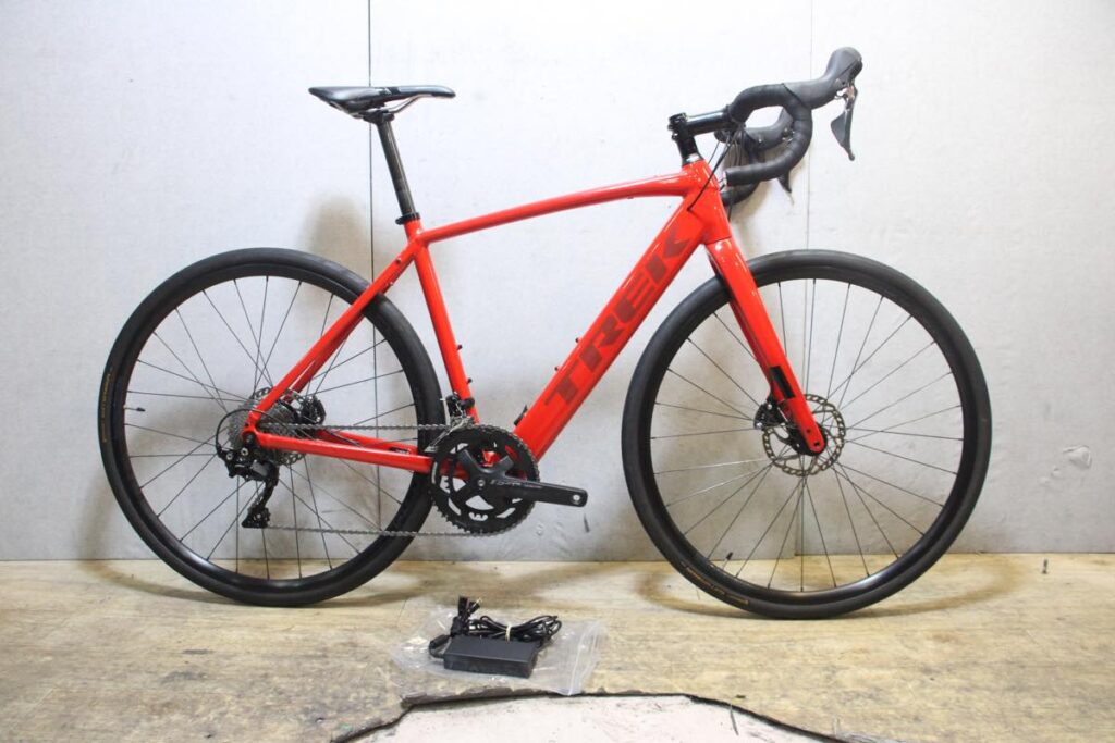 Domane+ AL 5 e-bike SHIMANO 105 R7020 MIX 2X11S