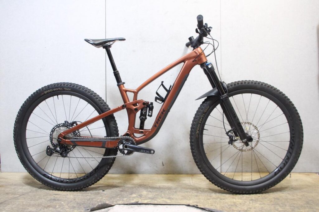 TREK(トレック)｜Fuel EX 8 Gen6 29er MTB SHIMANO DEORE XT MIX 1X12S サイズM 2023年モデル｜中古｜買取金額 205,000円