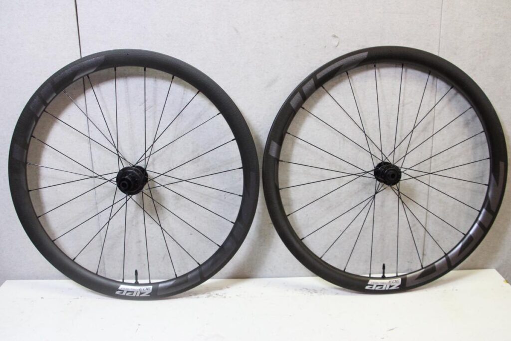 303 Firecrest DISC シマノフリー 11/12s対応 チューブレス フックレスリム カーボンホイールセット