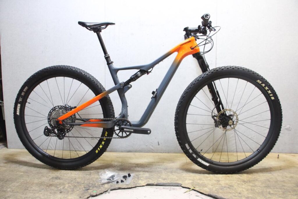 Cannondale（キャノンデール）｜SCALPEL carbon2 29er フルサスMTB SHIMANO DEORE XT MIX 1X12S サイズM 2021年モデル｜中古｜買取金額 257,000円