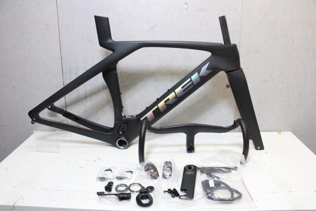 TREK（トレック）｜MADONE SLR Gen7 カーボンフレーム 2024年 52size 専用ハンドル付属｜超美品｜買取金額 400,000円