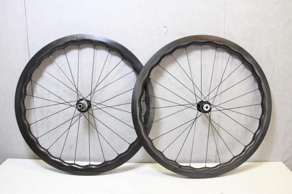GRIT 4540 DISC WHITEINDUSTRIESハブ シマノ11s対応 クリンチャー カーボンホイールセット