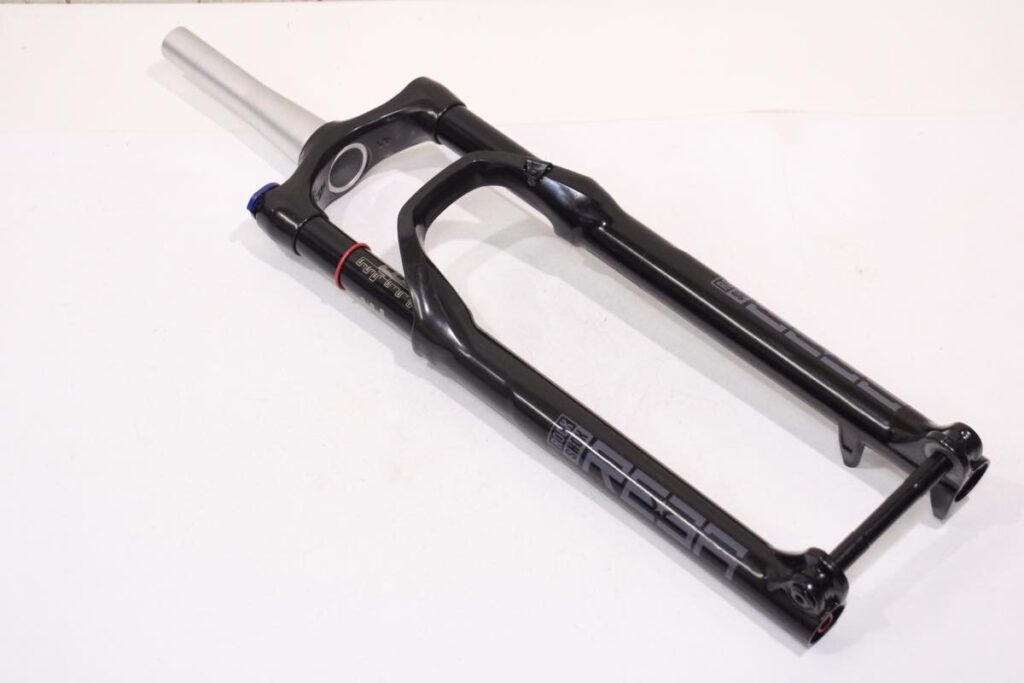 REBA 120 BOOST フロントサスペンション 1-1/8,1-1/2 Taperd コラム残長169mm