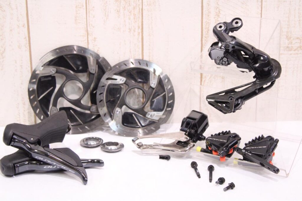 R9170 シリーズ DURA-ACE Di2 電動変速 油圧式ブレーキ 4セット