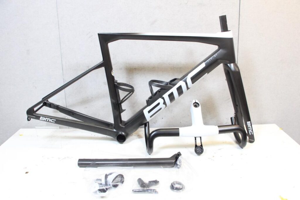 teammachine SLR01 two