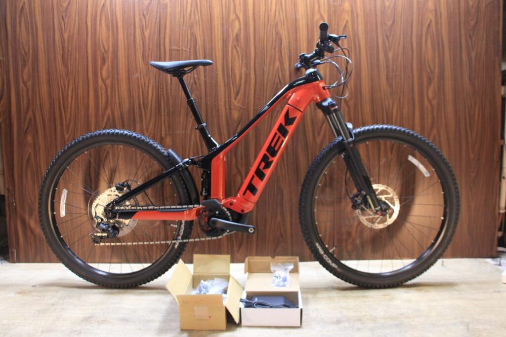 Powerfly FS 4 Gen 3 電動アシスト e-MTB SHIMANO DEORE 1X10S
