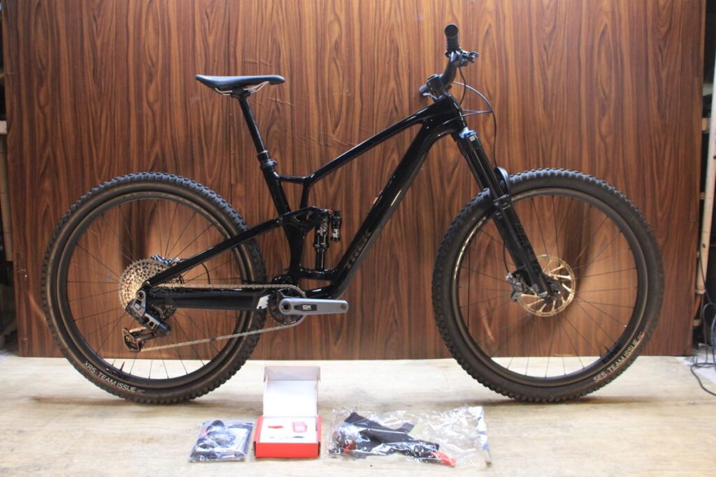 Fuel EX 9.8 T-Type Gen6 29er フルサス MTB SRAM GX AXS Eagle MIX 1X12S