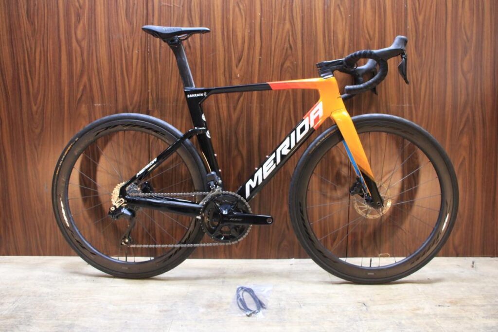 REACTO 4000 フルカーボン SHIMANO 105 R7170 Di2 2X12S