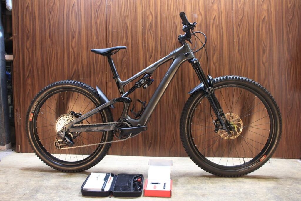 LEVO SL EXPERT CARBON e-MTB SRAM GX EAGLE AXS