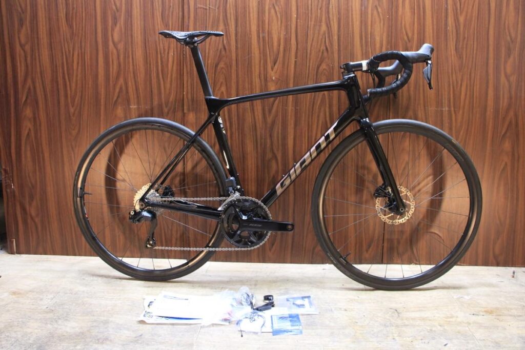 tcr advanced pro フルカーボン SHIMANO 105 R7170 Di2 2X12S