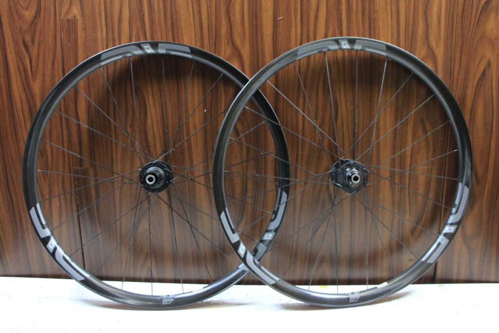 G27 DISC 650B シマノフリー 11/12s対応 チューブレス グラベル カーボンホイールセット