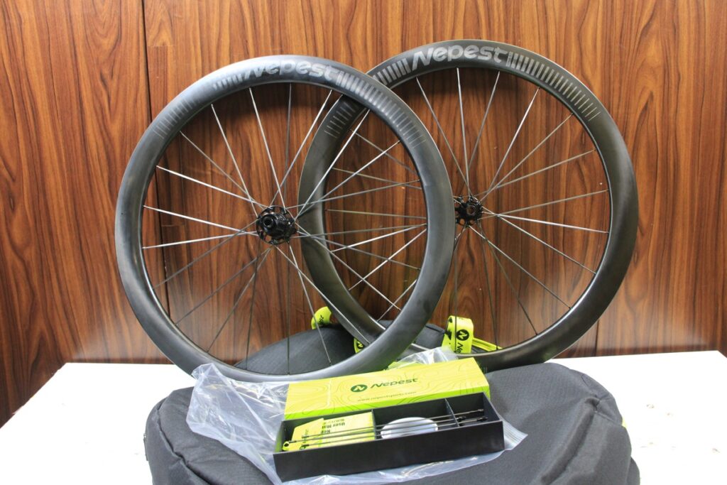 MAUI 50 DISC シマノフリー 11/12s対応 チューブレス カーボンホイールセット