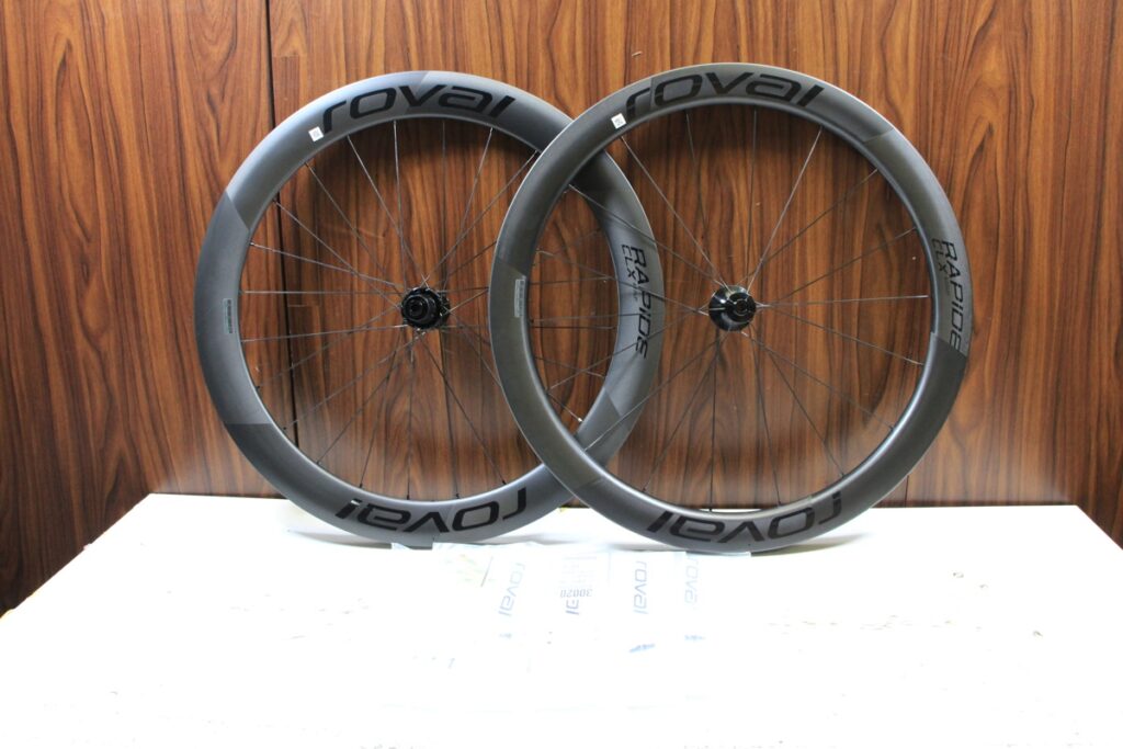 RAPIDE CLX2 DISC シマノフリー 11/12s対応 チューブレス カーボンホイールセット