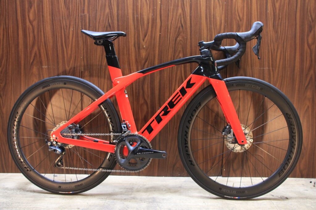MADONE SL6 フルカーボン BONTRAEGR AEOLUS COMP 5 ULTEGRA R8020 2X11S