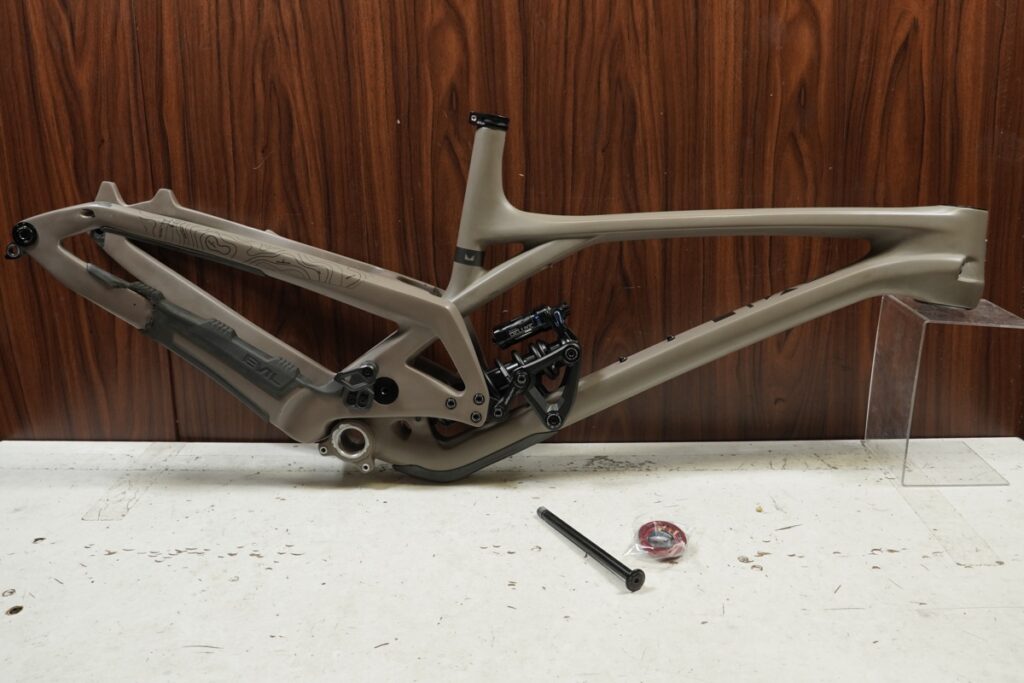 WRECKONING LS カーボン 29er RockShox Super Deluxe Coil Ultimate