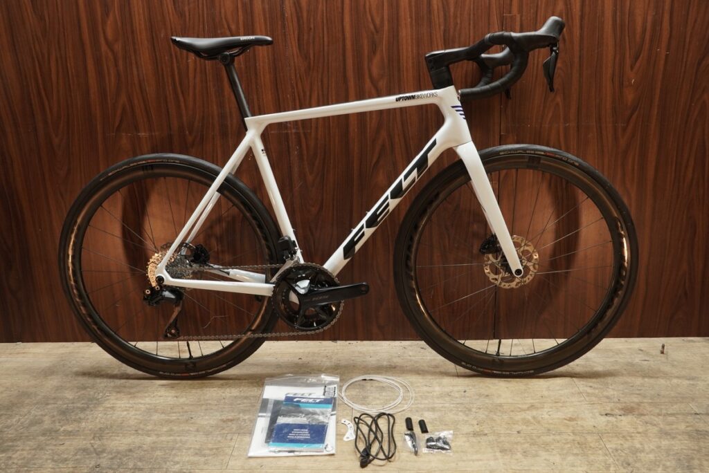 FR 4.0 Expert フルカーボン SHIMANO 105 R7170 Di2 2X12S