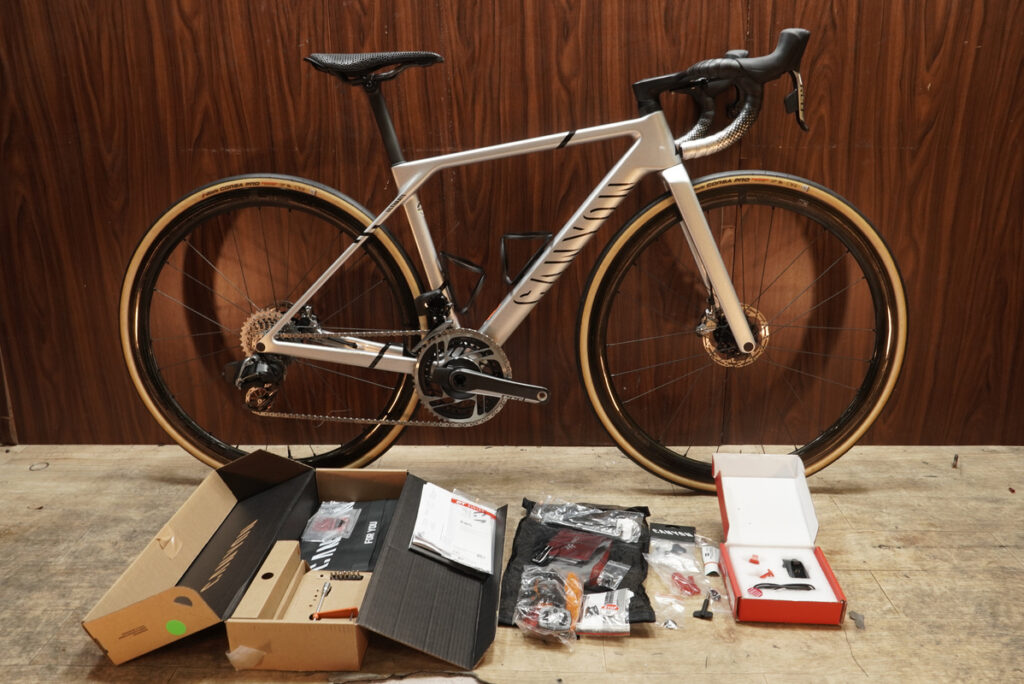 CANYON（キャニオン）｜ULTIMATE CFR SRAM RED E-TAP AXS D1 2X12S XS 2022年｜超美品｜買取金額 585,000円