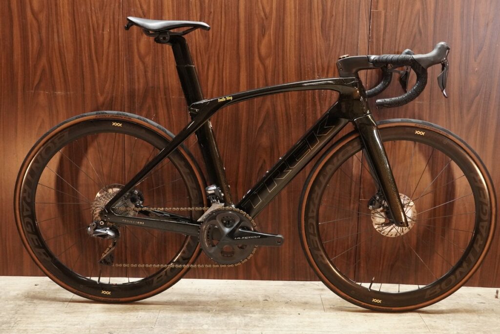 TREK（トレック）｜MADONE SLR GEN6 SHIMANO ULTEGRA R8070 Di2 2×11S 54 / 2024年｜美品｜買取金額 300,000円