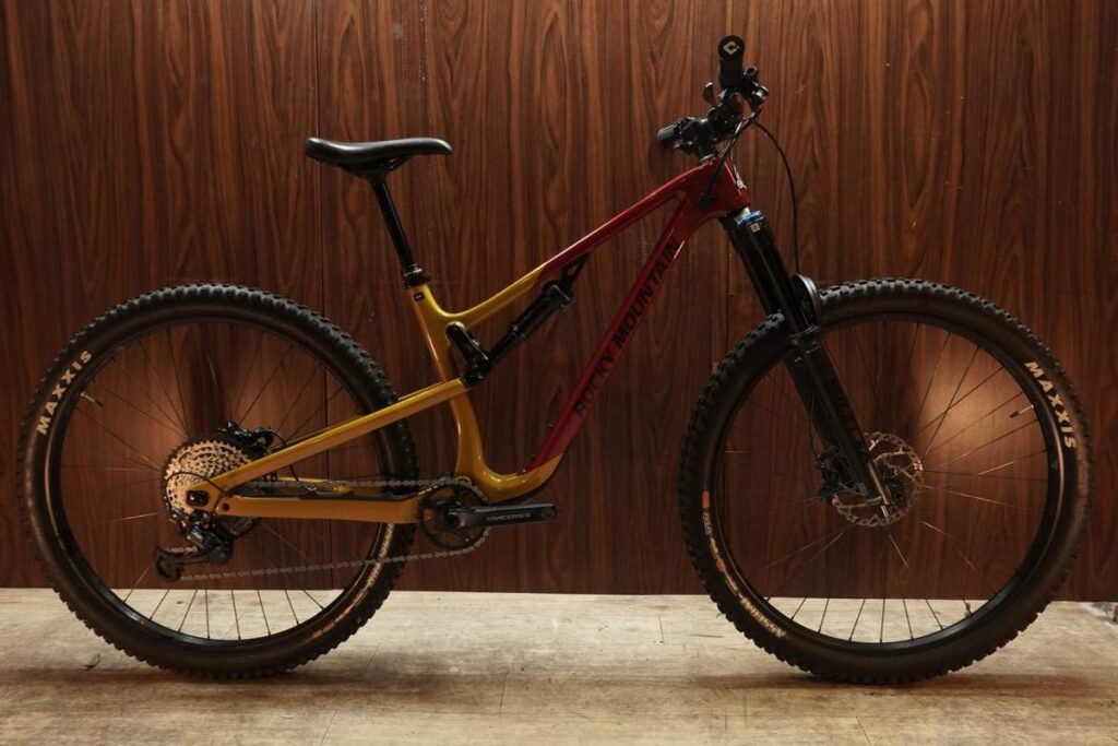 ROCKY MOUNTAIN（ロッキーマウンテン）｜INSTINCT CARBON 50 SHIMANO XT M8100 MIX 1X12S MD 2022年｜美品｜買取金額 190,000円