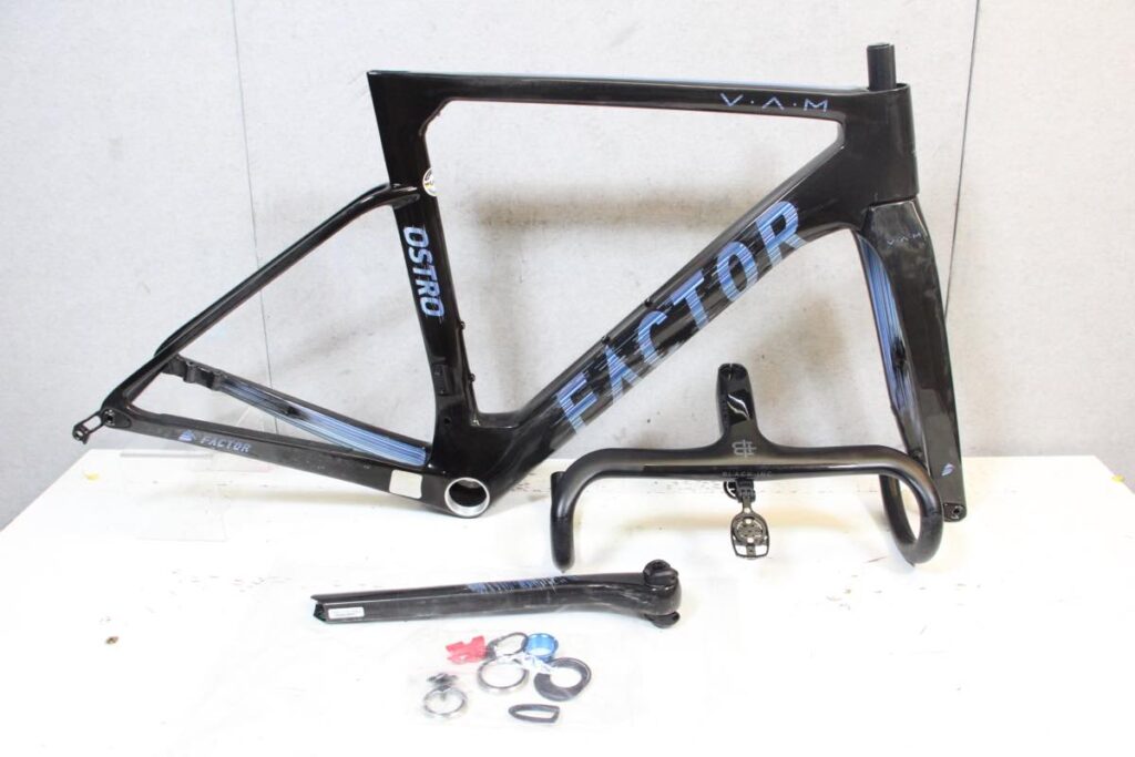 OSTRO VAM V1 black inc ハンドルステム付属